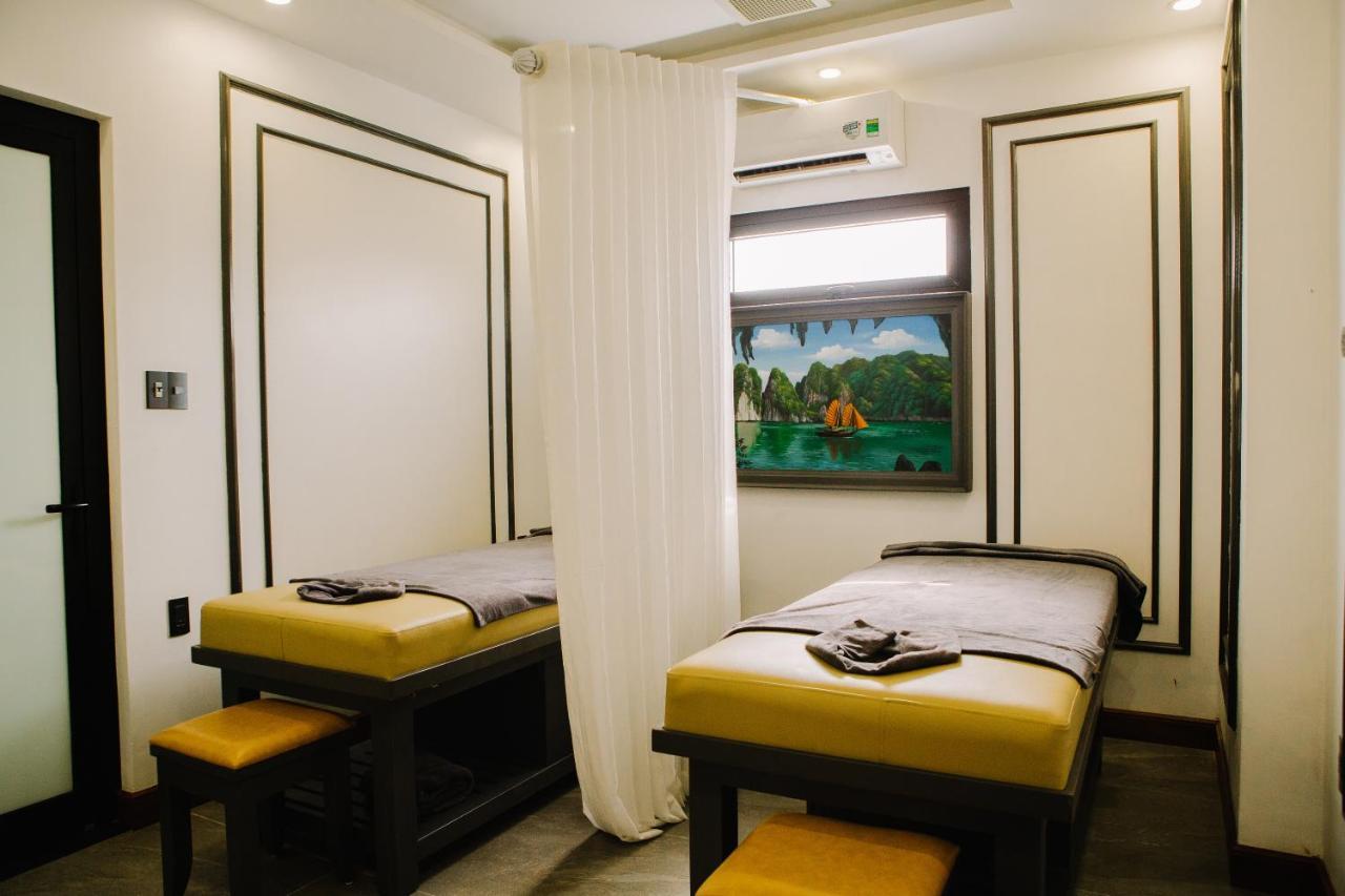 Sala Hotel Hue Exterior photo