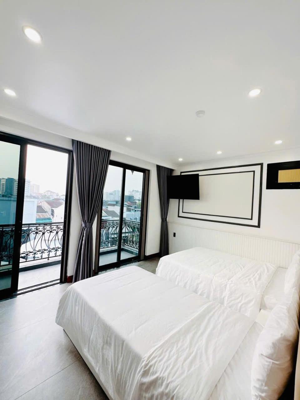Sala Hotel Hue Exterior photo